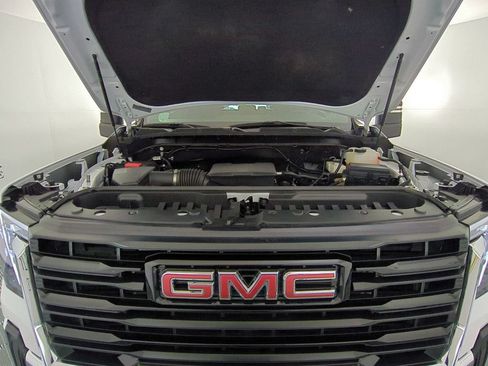 Certified 2025 GMC Sierra 2500 Pro w/ Convenience Package AWD/4WD image 36