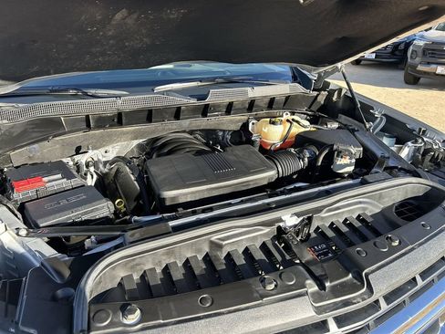 Certified 2022 Chevrolet Silverado 1500 LT RWD image 27