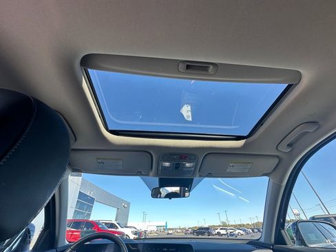 Used 2024 Kia Telluride S w/ S Sunroof Package image 8