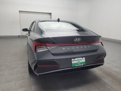 Used 2025 Hyundai Elantra SEL FWD image 6