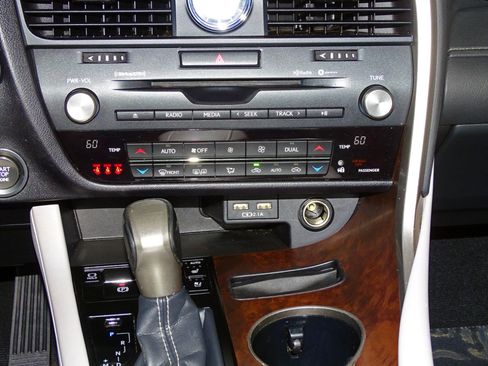 Used 2020 Lexus RX 350 FWD w/ Premium Package image 13