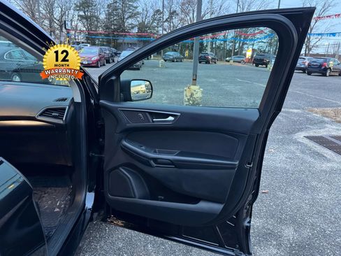 Used 2016 Ford Edge SE image 15