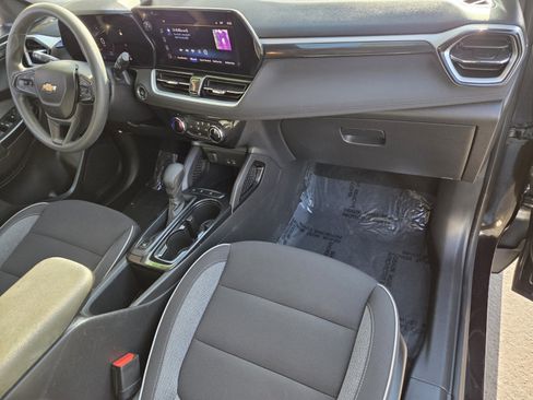 Used 2024 Chevrolet TrailBlazer LT image 16