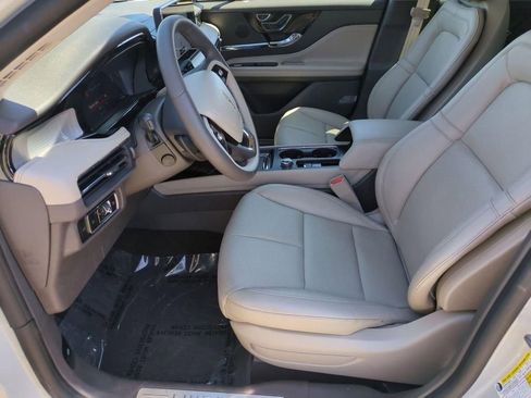 Certified 2023 Lincoln Corsair AWD w/ Equipment Group 101A image 12