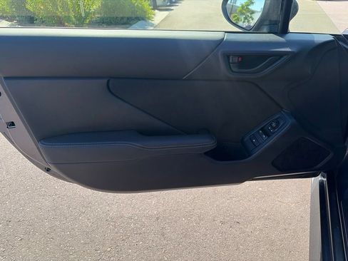 Used 2025 Toyota GR86 RWD image 19
