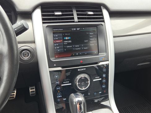 Used 2014 Ford Edge Sport w/ Driver Entry Package FWD image 19