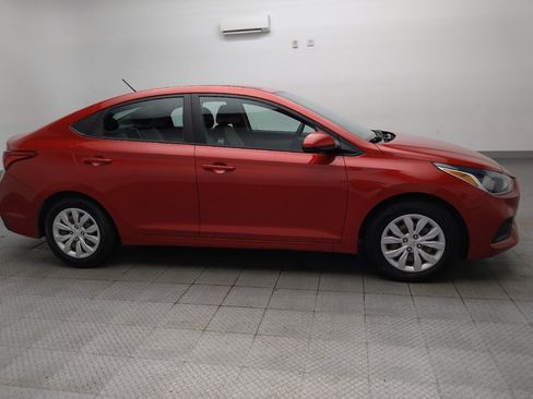 Used 2022 Hyundai Accent SE FWD image 11