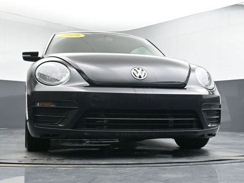 Used 2019 Volkswagen Beetle 2.0T S image 34