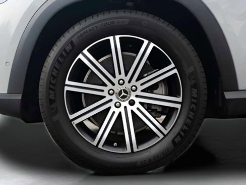 Used 2024 Mercedes-Benz GLE 450 4MATIC w/ Winter Package image 69