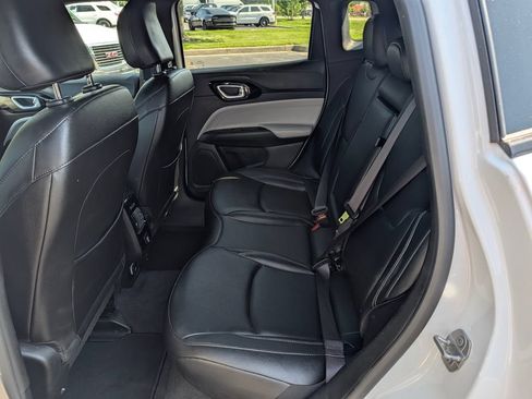 Used 2025 Jeep Compass Limited AWD/4WD image 15