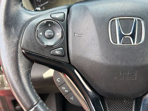 Used 2019 Honda HR-V Sport image 16
