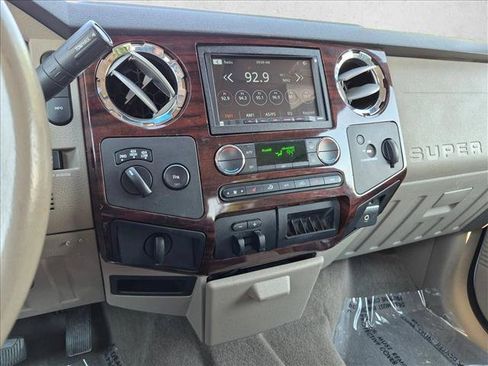 Used 2009 Ford F250 XLT AWD/4WD image 13