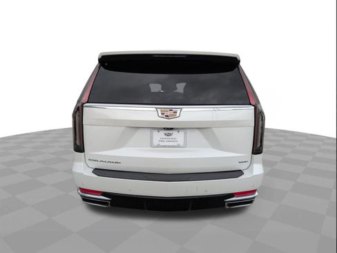 Certified 2023 Cadillac Escalade Premium Luxury image 5
