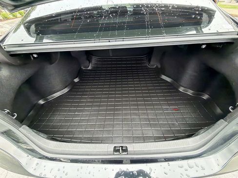Used 2019 Toyota Camry SE FWD image 14