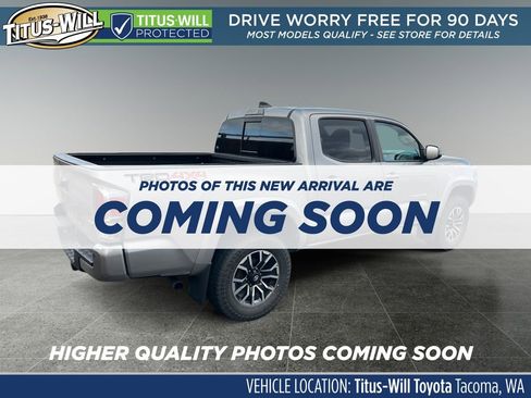 Used 2021 Toyota Tacoma TRD Sport w/ TRD Premium Sport Package image 4