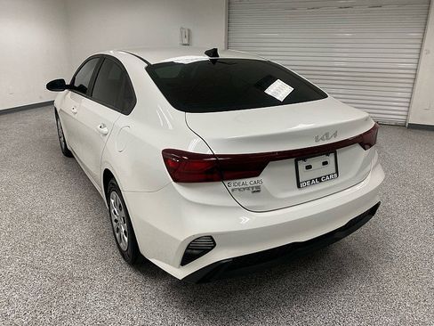Used 2022 Kia Forte Sedan image 7