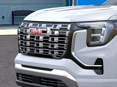 New 2027 GMC Terrain Denali w/ LPO, Floor Liner Package AWD/4WD image 40