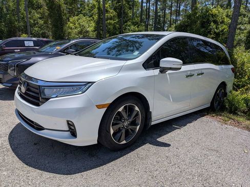 Used 2022 Honda Odyssey Elite image 2