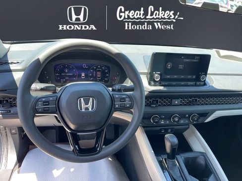 Used 2023 Honda Accord LX image 10