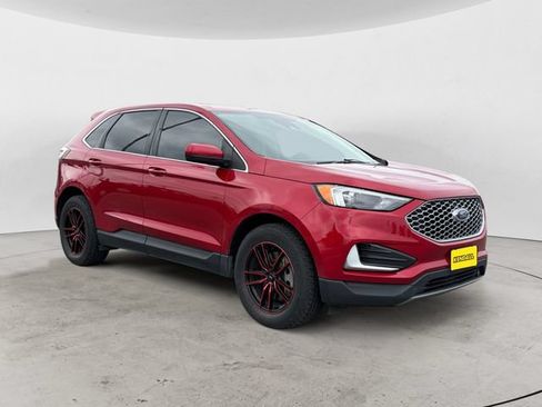 Used 2023 Ford Edge SEL AWD/4WD image 3