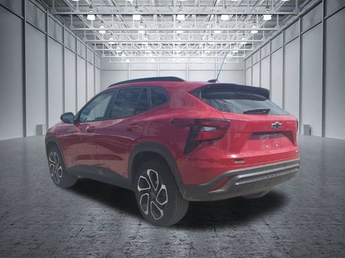 Certified 2026 Chevrolet Trax RS w/ Driver Confidence Package FWD image 4