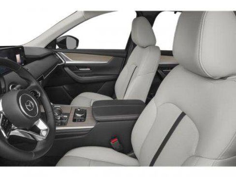 Certified 2025 MAZDA CX-70 Plug-In Hybrid w/ Premium Pkg image 11