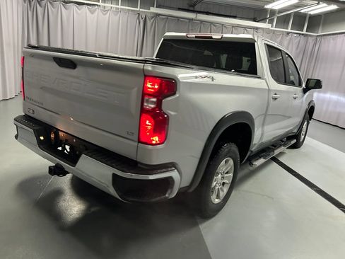 Used 2021 Chevrolet Silverado 1500 LT AWD/4WD image 7
