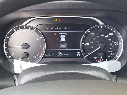 Used 2025 Nissan Frontier SV image 11