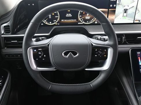 Used 2025 INFINITI QX80 Sensory image 29