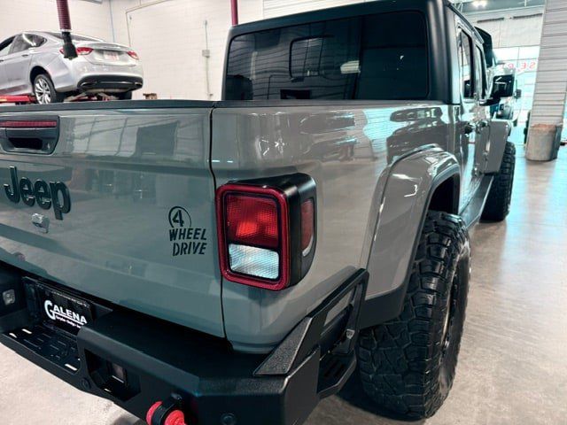 Used 2022 Jeep Gladiator Sport AWD/4WD image 23