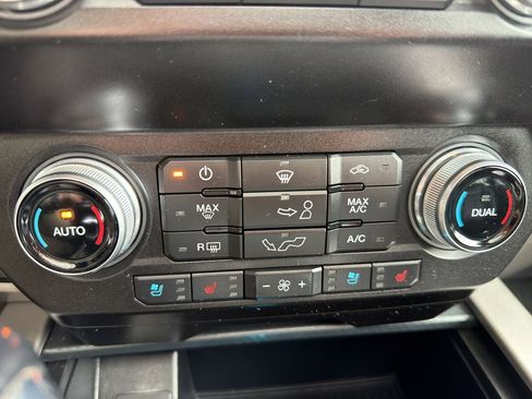 Used 2020 Ford F150 Lariat w/ Equipment Group 502A Luxury image 32