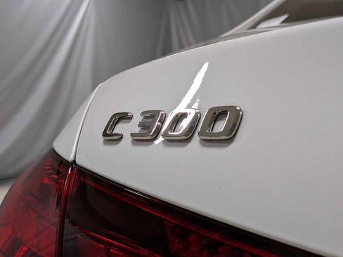 Used 2025 Mercedes-Benz C 300 4MATIC Sedan image 16