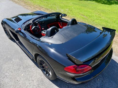 Used 2004 Dodge Viper SRT-10 image 43