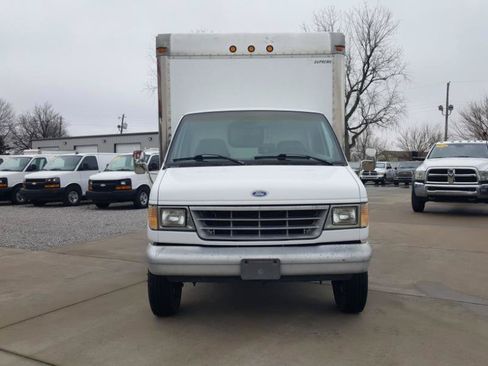 Used 1996 Ford E-350 and Econoline 350 RWD image 4