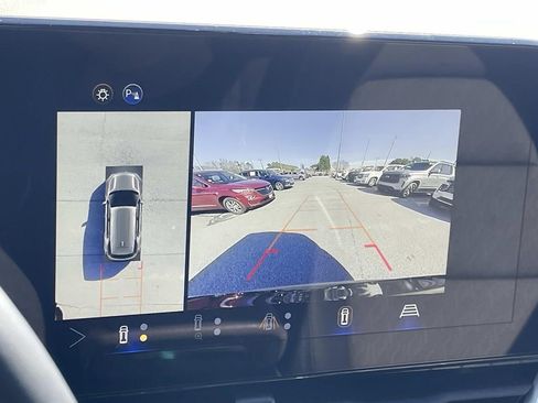 New 2026 Chevrolet Equinox LT w/ Convenience Package II image 19