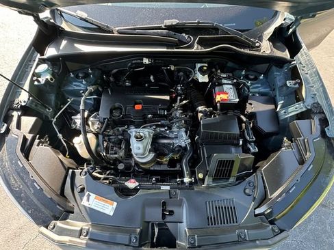 Used 2025 Honda HR-V Sport image 30