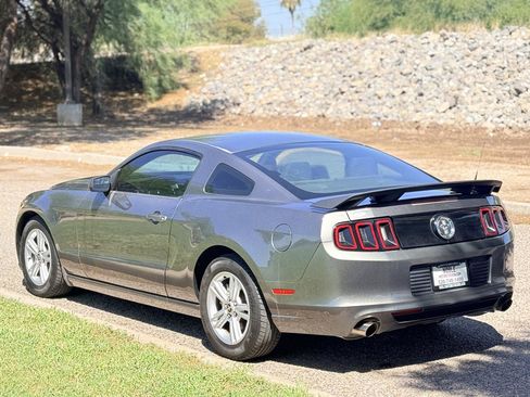 Used 2014 Ford Mustang Coupe RWD image 3