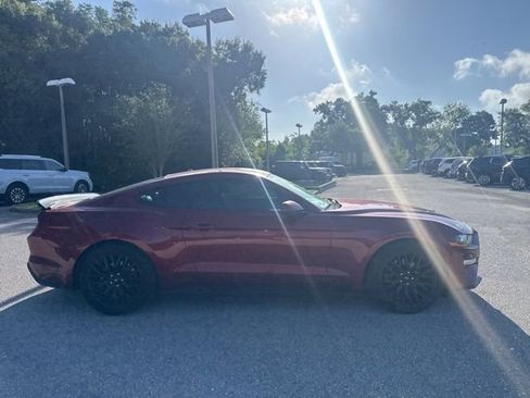 Used 2018 Ford Mustang Premium RWD image 8