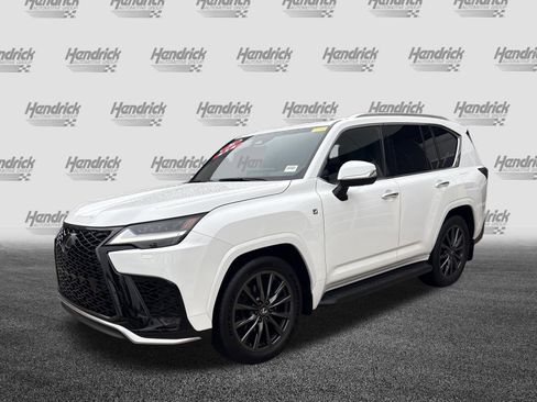 Used 2026 Lexus LX 600 F Sport image 5