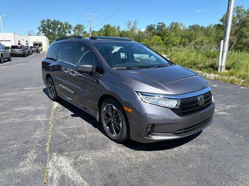 Used 2024 Honda Odyssey Elite image 8
