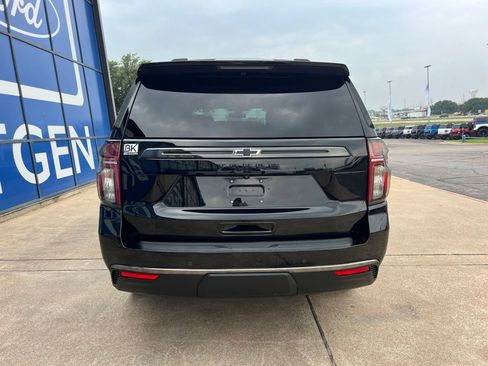Used 2022 Chevrolet Tahoe Z71 w/ Luxury Package AWD/4WD image 8