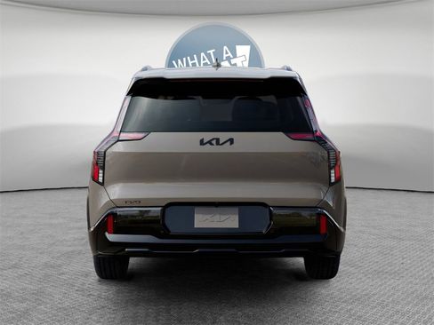 New 2026 Kia EV9 Land w/ Nightfall Edition Package image 5