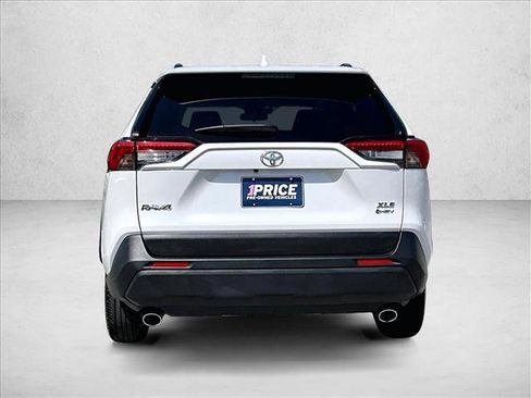 Used 2025 Toyota RAV4 XLE Premium w/ Weather Package AWD/4WD image 4