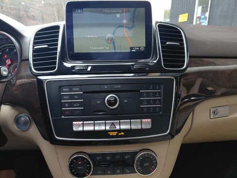 Used 2018 Mercedes-Benz GLE 350 4MATIC w/ Premium 2 Package image 16