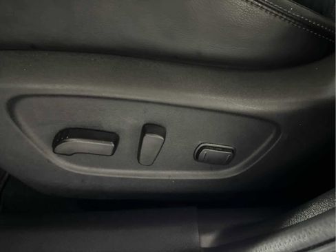 Used 2022 Nissan Rogue Sport SL w/ Premium Package image 12