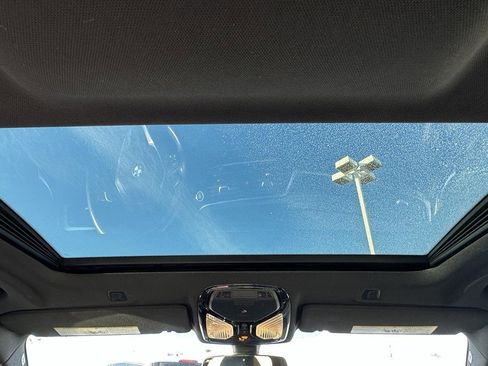 Used 2021 BMW 530i xDrive 530i xDrive Sedan w/ Convenience Package image 12