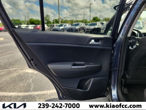 Used 2020 Kia Sportage LX FWD image 13