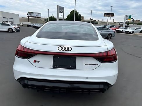 Used 2023 Audi RS e-tron GT w/ Carbon Performance Package AWD/4WD image 4
