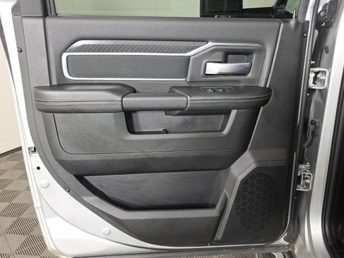Certified 2026 RAM 2500 Big Horn AWD/4WD image 33