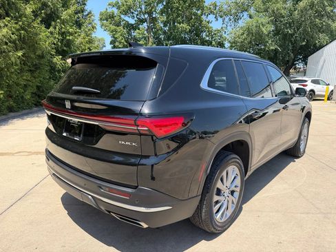 Used 2025 Buick Enclave Preferred w/ Power Package AWD/4WD image 16